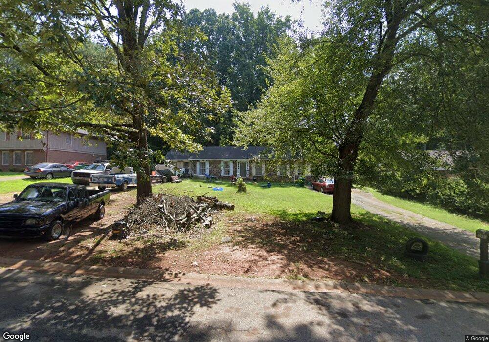 5493 Bishops Cir unit 1, Norcross, GA 30093 - photo 1