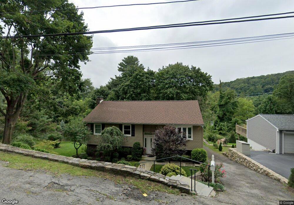 261 Rutledge Ave, Hawthorne, NY 10532 - photo 1