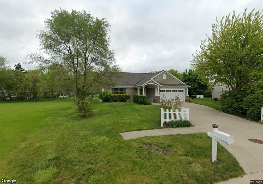 162 Beacon Point Pkwy S, Flushing, MI 48433 - photo 1