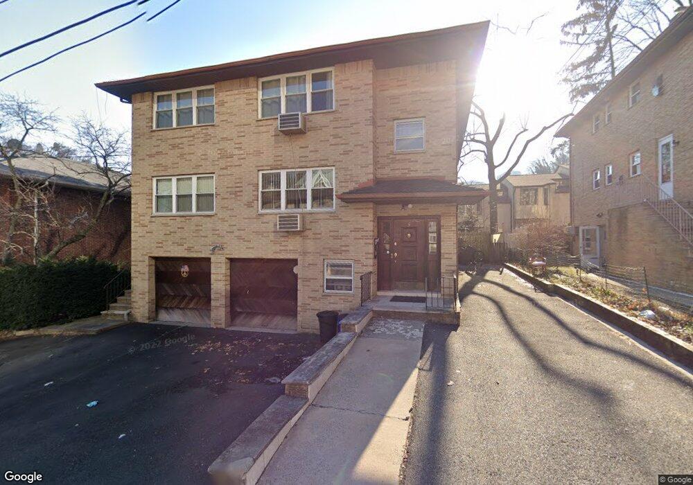 5 Hooks Ln unit 2F, Edgewater, NJ 07020 - photo 1