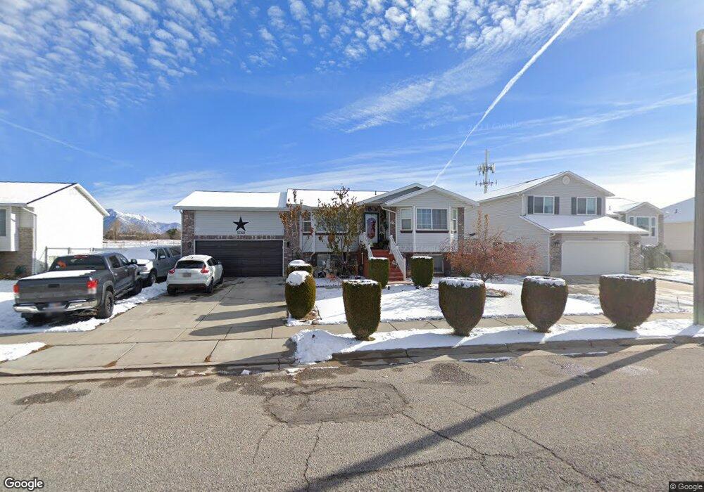 5048 Vista Dr, Roy, UT 84067 - photo 1