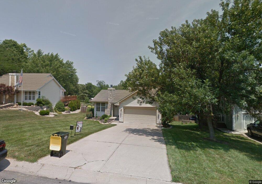 107 Timber Creek Cir, Lansing, KS 66043 - photo 1