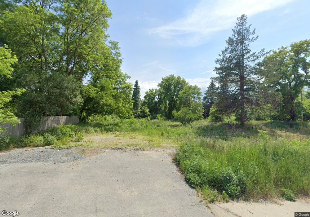 24 Schmitt St, Claremont, NH 03743 - photo 1