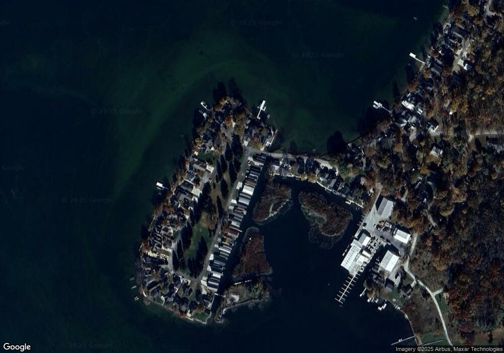 10454 N Grand Blvd, Syracuse, IN 46567 - photo 1