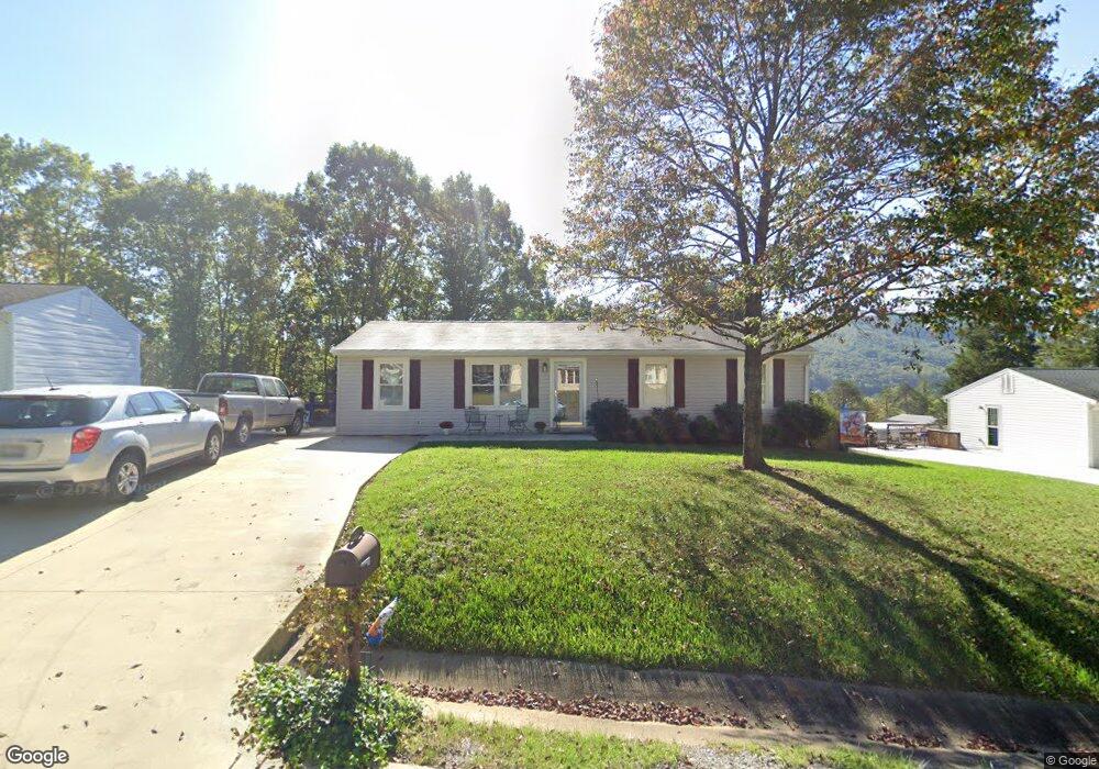 112 Falcon Ridge Rd, Clifton Forge, VA 24422 - photo 1