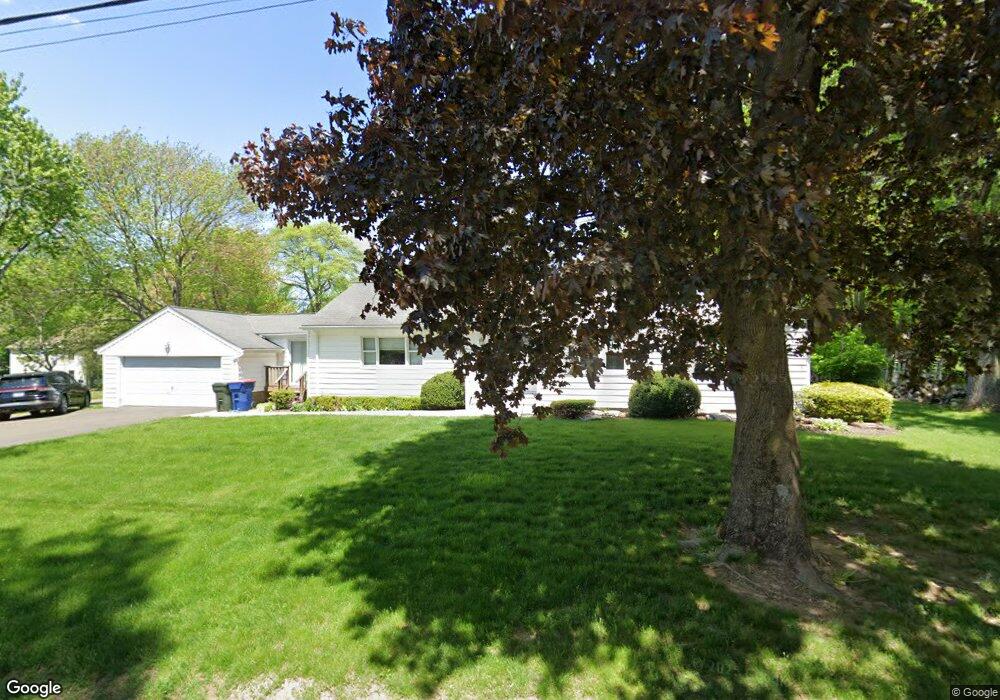 8 Histon Rd, Trumbull, CT 06611 - photo 1