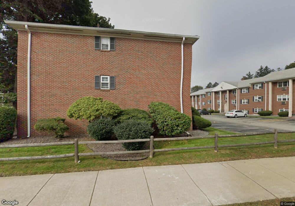 25 Arlington Rd unit 3-3, Woburn, MA 01801 - photo 1