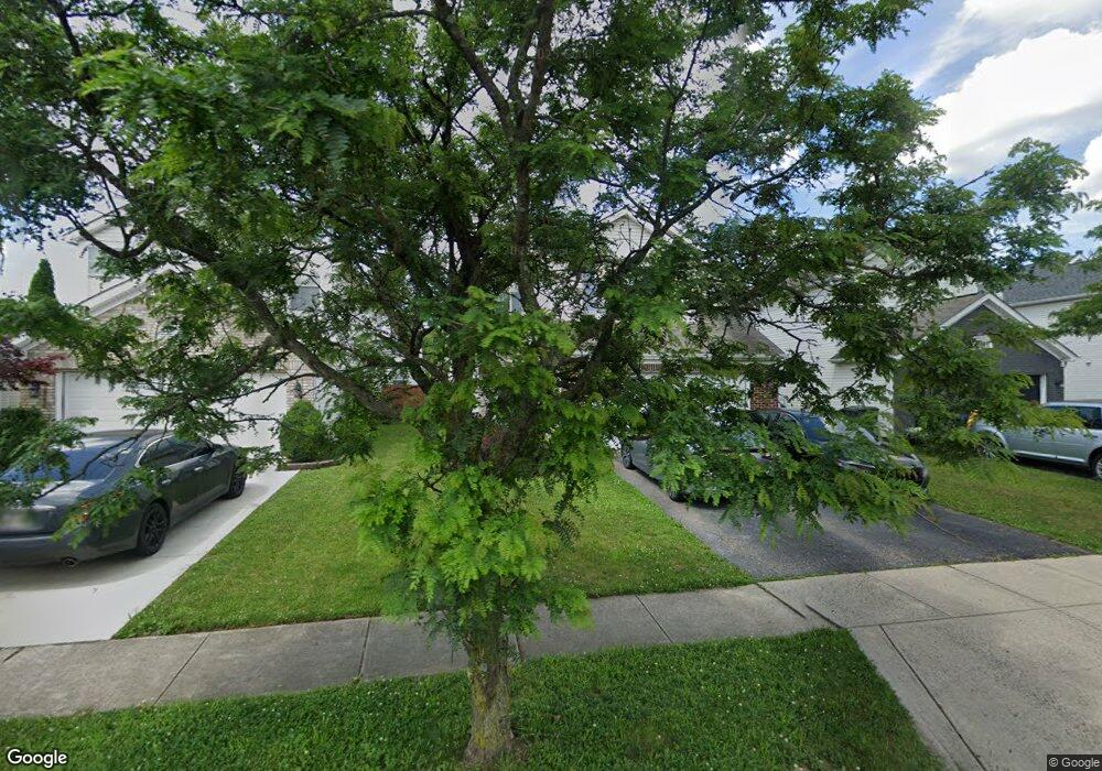 2046 Waymont Rd, Columbus, OH 43229 - photo 1