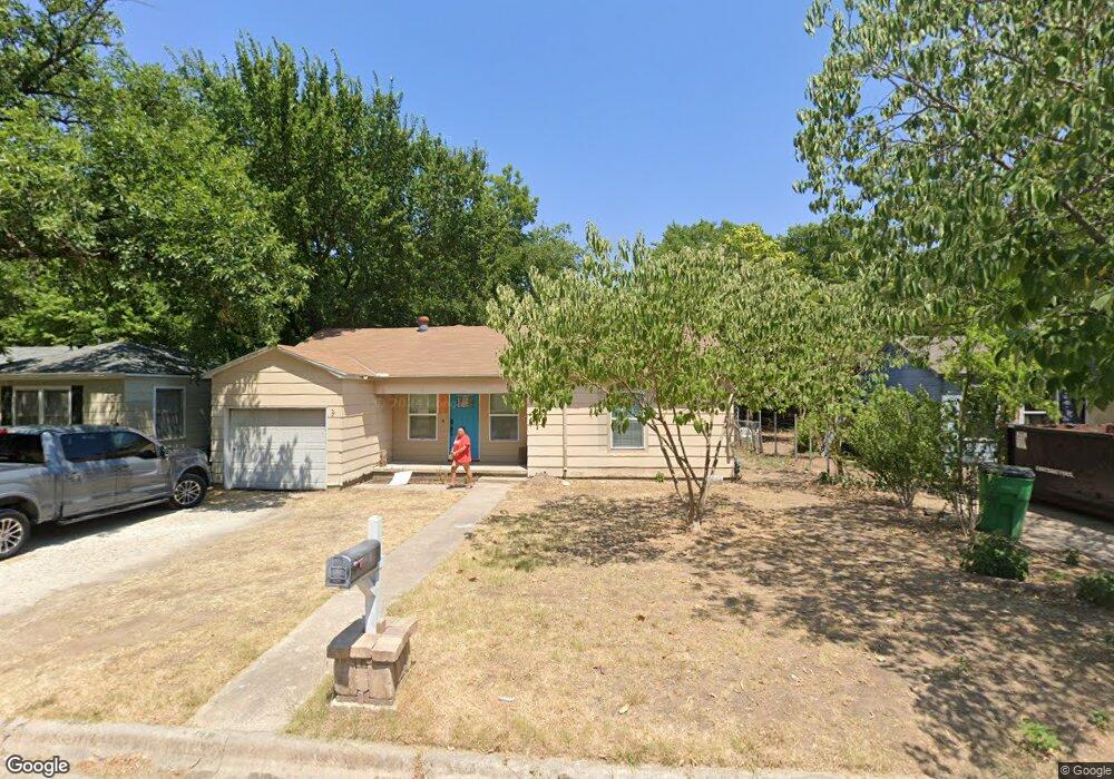 1818 Mill St, Gainesville, TX 76240 - photo 1