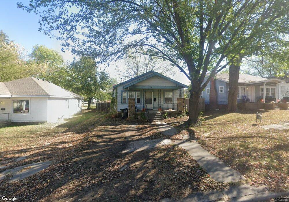 921 S Rogers Ave, Okmulgee, OK 74447 - photo 1