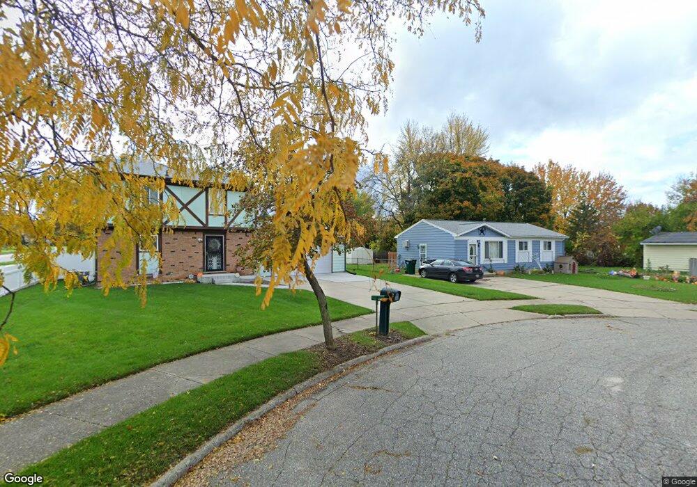 3911 Windemere Dr, Lansing, MI 48911 - photo 1