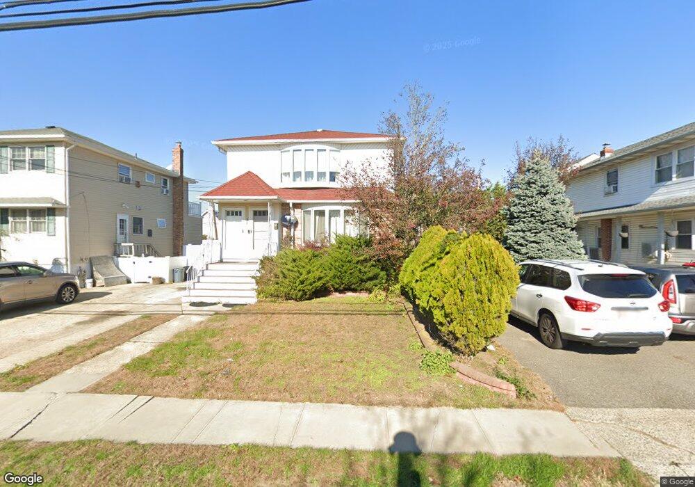 58 Sagamore Rd unit Upper, Island Park, NY 11558 - photo 1