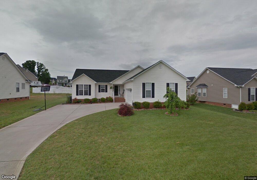 1008 Ayrshire Ln, Dallas, NC 28034 - photo 1