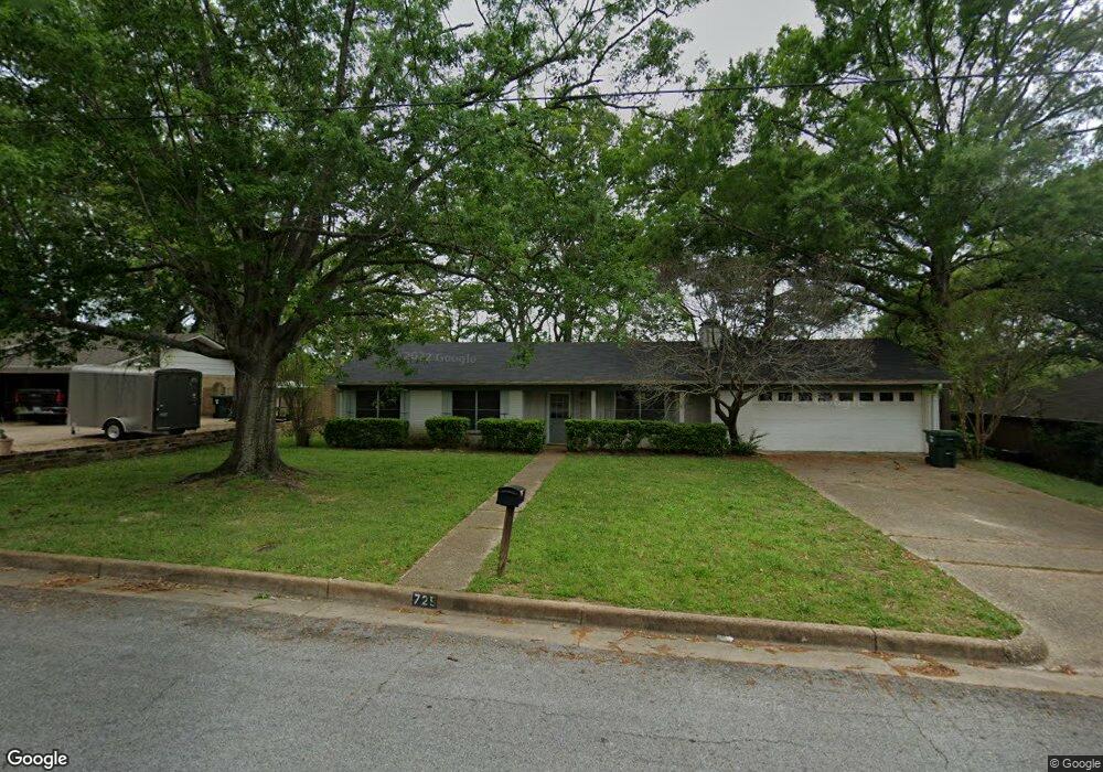 725 Jeffery Dr, Tyler, TX 75703 - photo 1