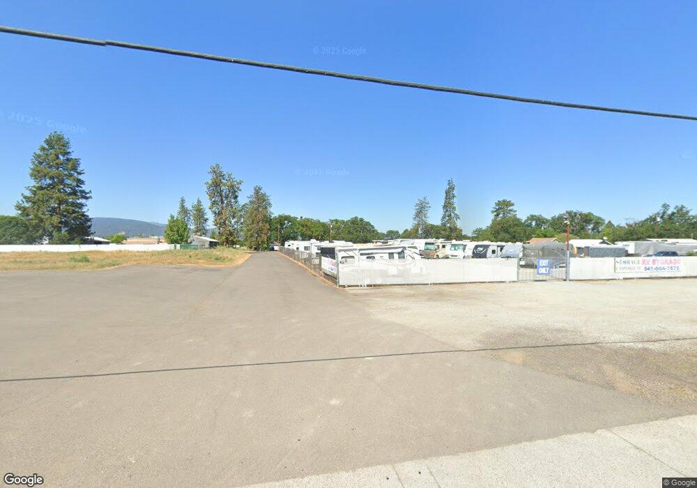 4911 Table Rock Rd, Central Point, OR 97502 - photo 1