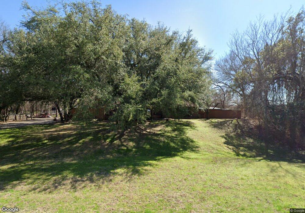 105 Chaparral Dr, Granbury, TX 76049 - photo 1