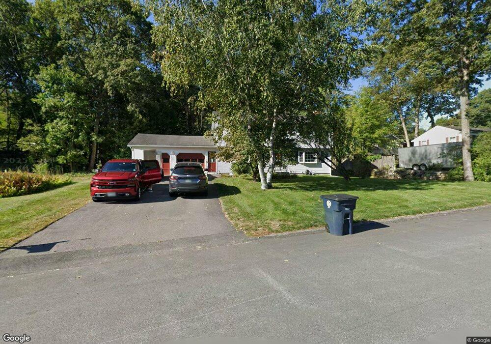 82 Wethersfield Rd, Nashua, NH 03062 - photo 1