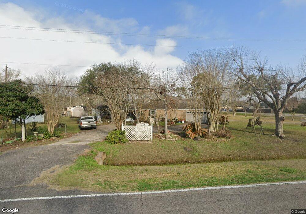 3104 W South St, Alvin, TX 77511 - photo 1