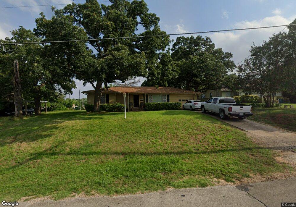 2606 W Walker St, Denison, TX 75020 - photo 1