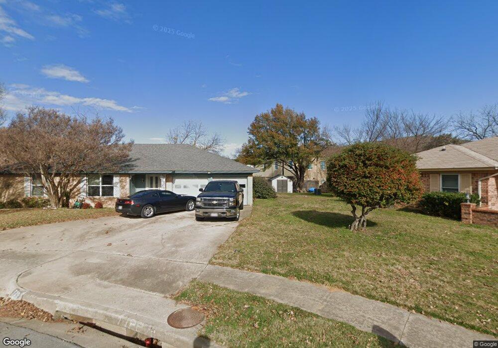 729 Steeplechase Dr, Bedford, TX 76021 - photo 1