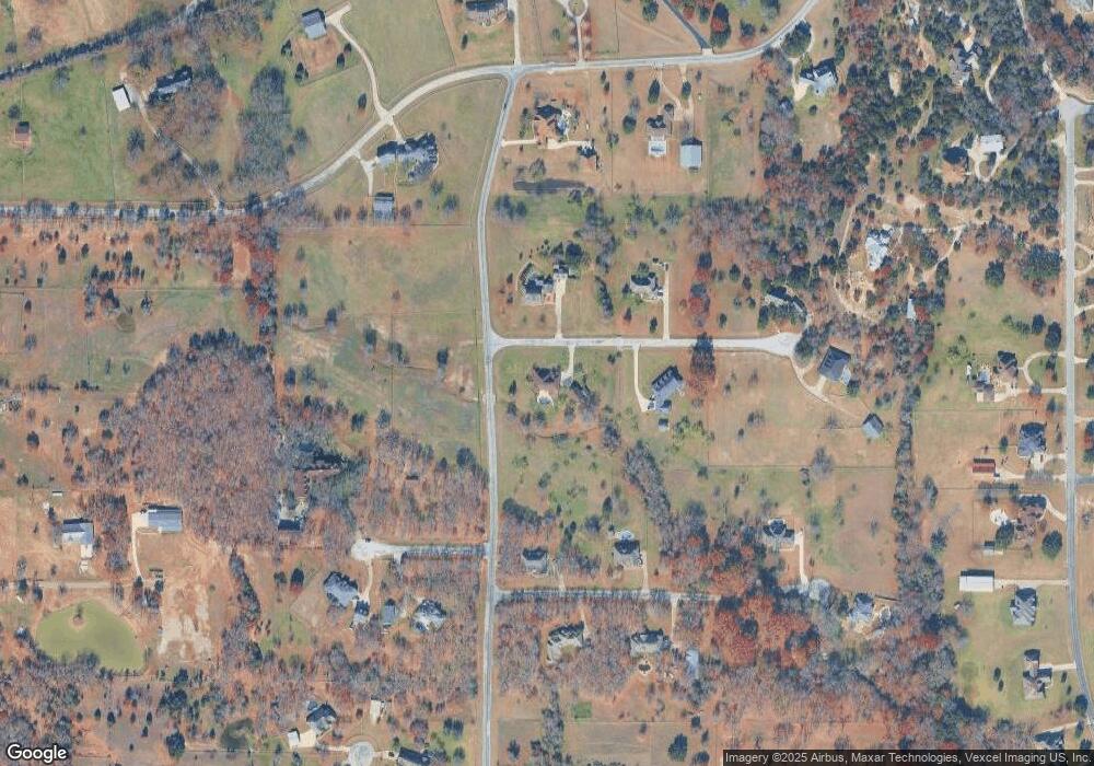 102 Branding Iron Ct, Azle, TX 76020 - photo 1