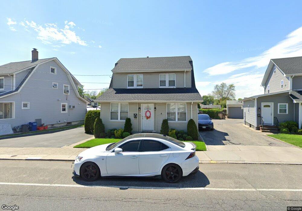 81 New Hyde Park Rd, Franklin Square, NY 11010 - photo 1