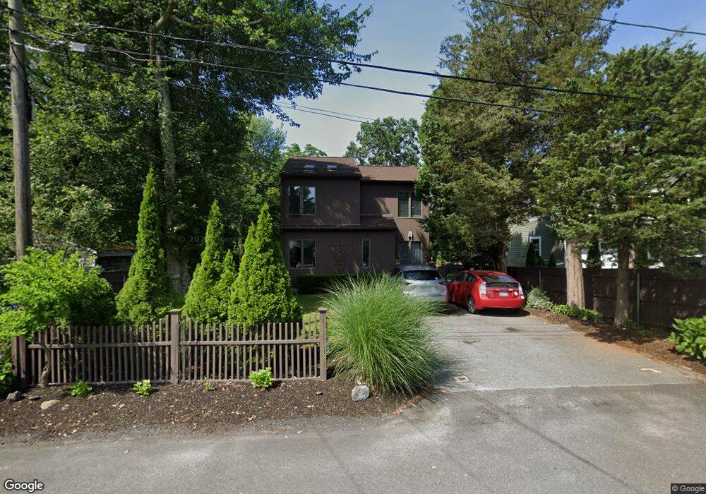 17 Clifton Rd, Bristol, RI 02809 - photo 1