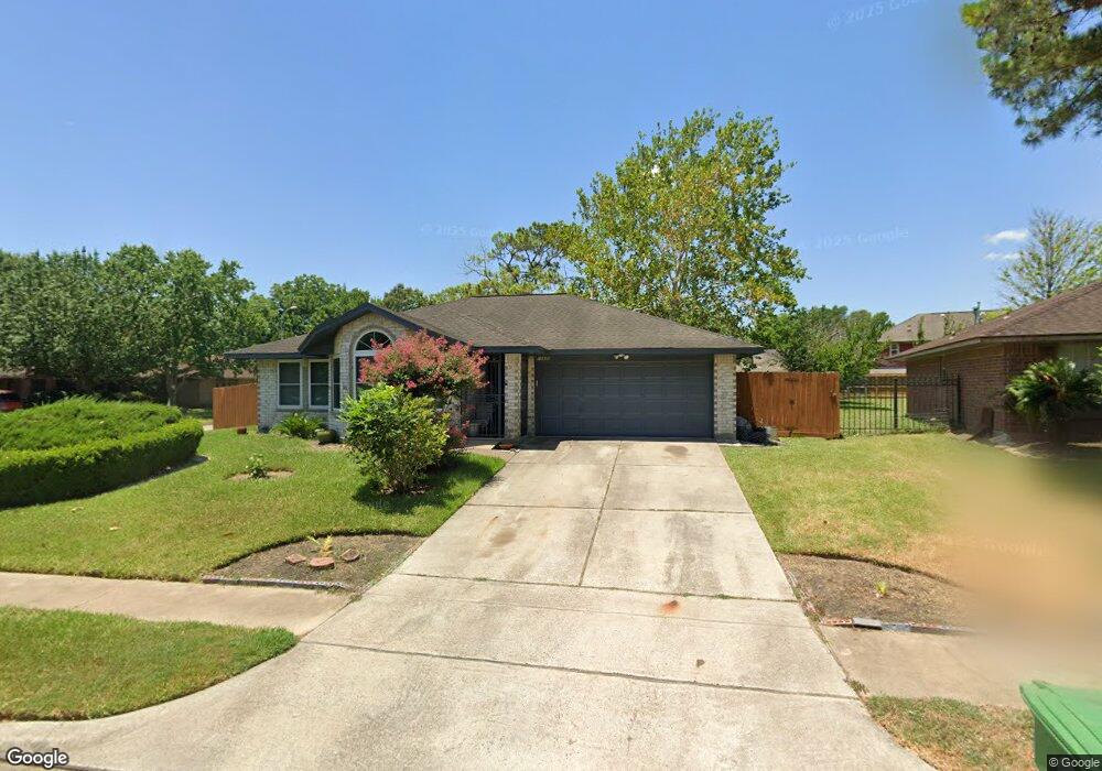 10930 Gulf Bridge Ct, Houston, TX 77075 - photo 1