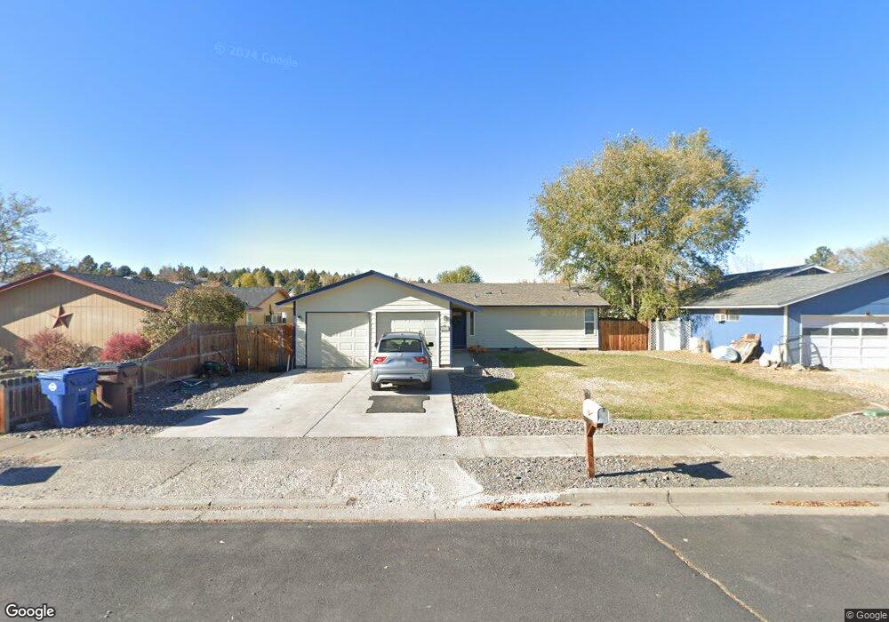 2413 SW 30th St, Redmond, OR 97756 - photo 1