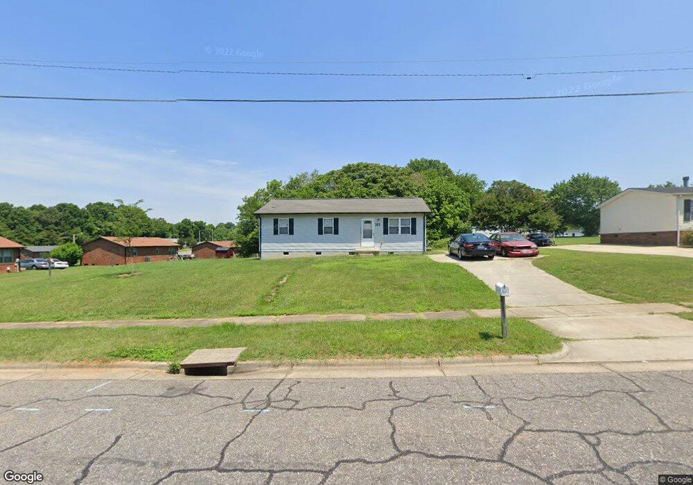 321 Dobson Rd, Statesville, NC 28677 - photo 1