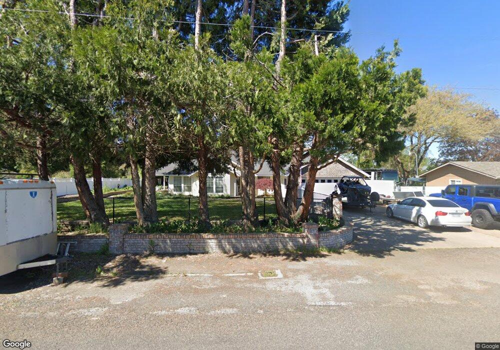 5329 Raymond Way, Central Point, OR 97502 - photo 1