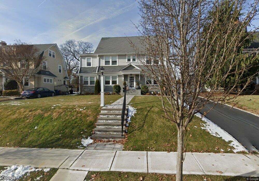 124 Christopher St, Montclair, NJ 07042 - photo 1