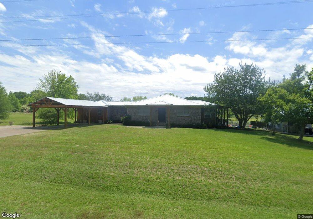 422 Reid Rd, Laurel, MS 39443 - photo 1