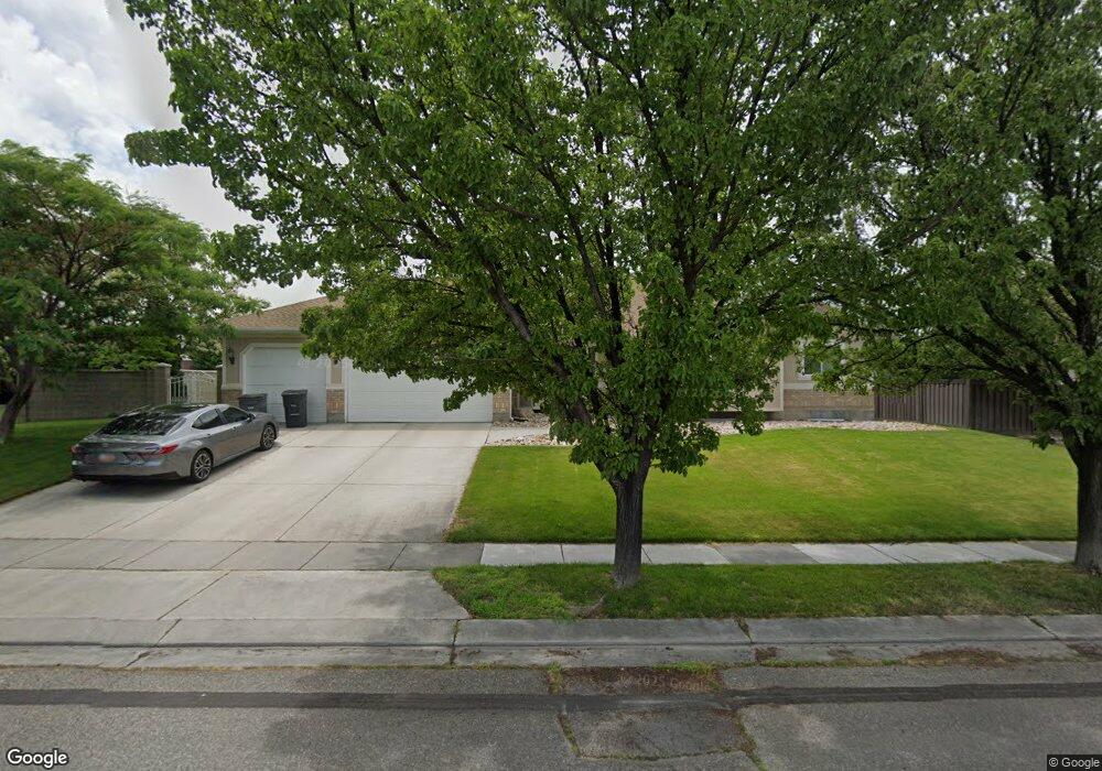 9736 Leatherwood Cir, South Jordan, UT 84095 - photo 1