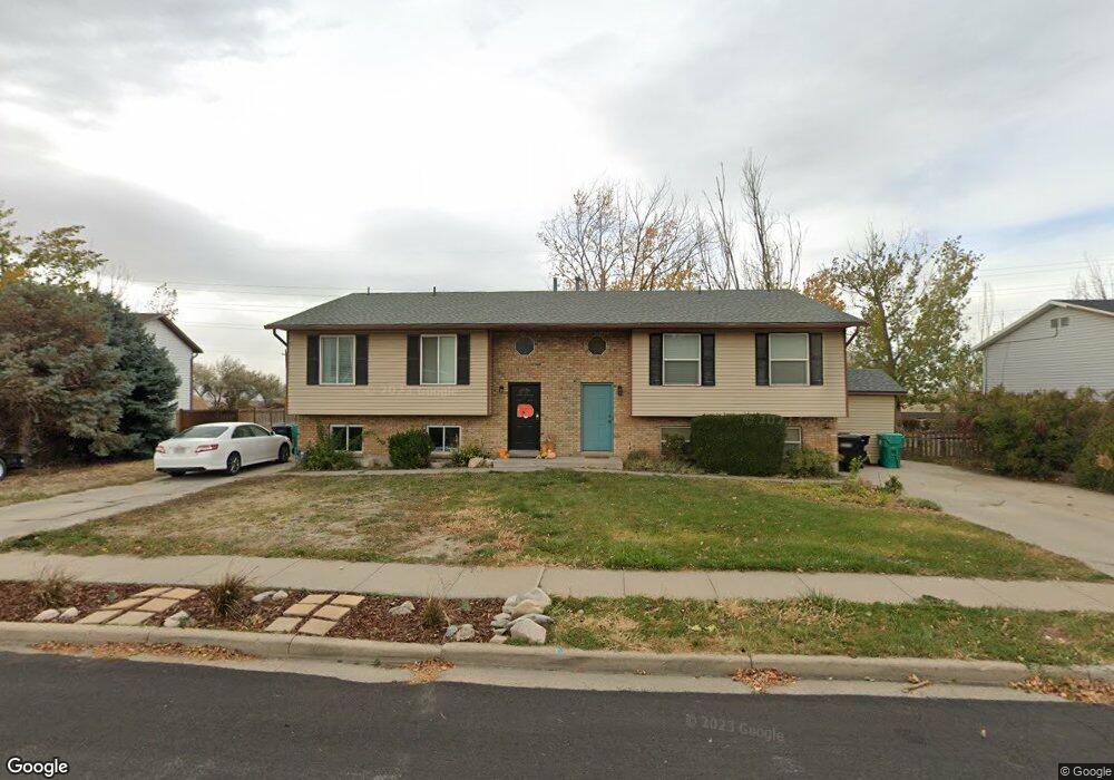 1992 S 925 W, Woods Cross, UT 84087 - photo 1