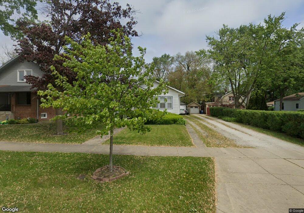 1068 Greenview Ave, Des Plaines, IL 60016 - photo 1