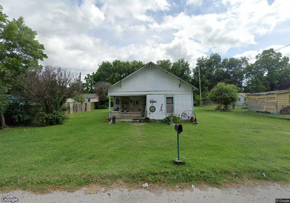 720 7th Ave NE, Ardmore, OK 73401 - photo 1