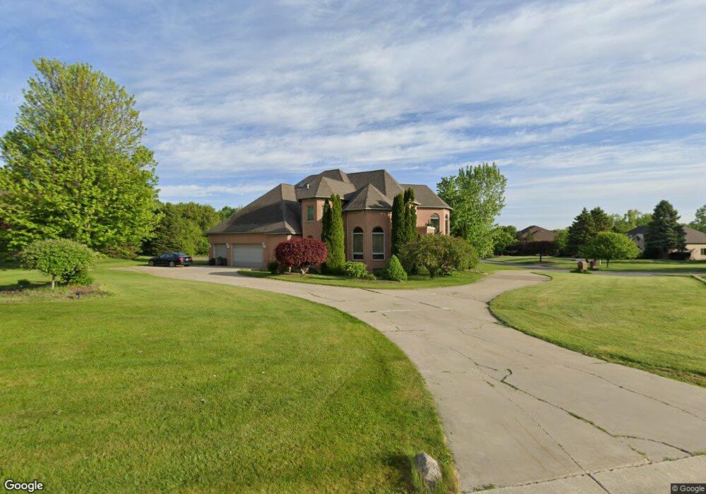 2558 S Shore Dr unit 11, Flushing, MI 48433 - photo 1