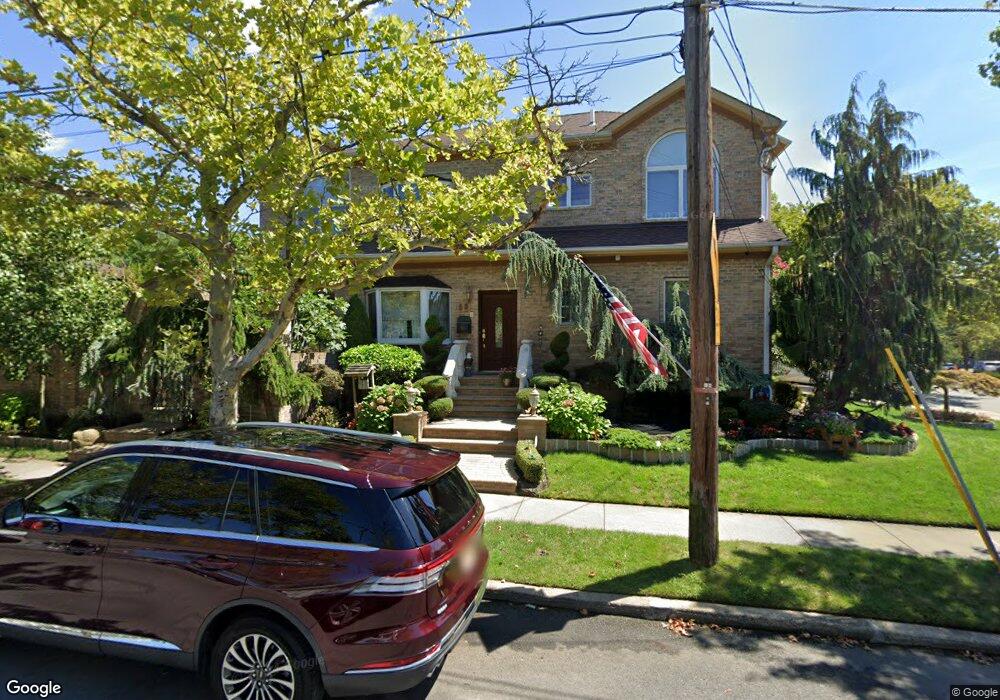 53 Rene Dr, Staten Island, NY 10306 - photo 1