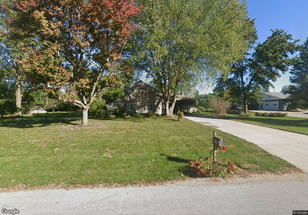 3036 White Oak Ln, Lima, OH 45805 - photo 1