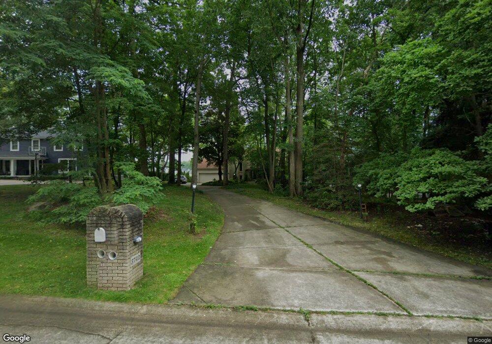 3742 Elder Rd S, West Bloomfield, MI 48324 - photo 1