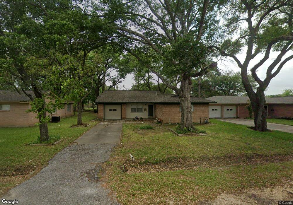 1813 Sunset Ave, Bay City, TX 77414 - photo 1