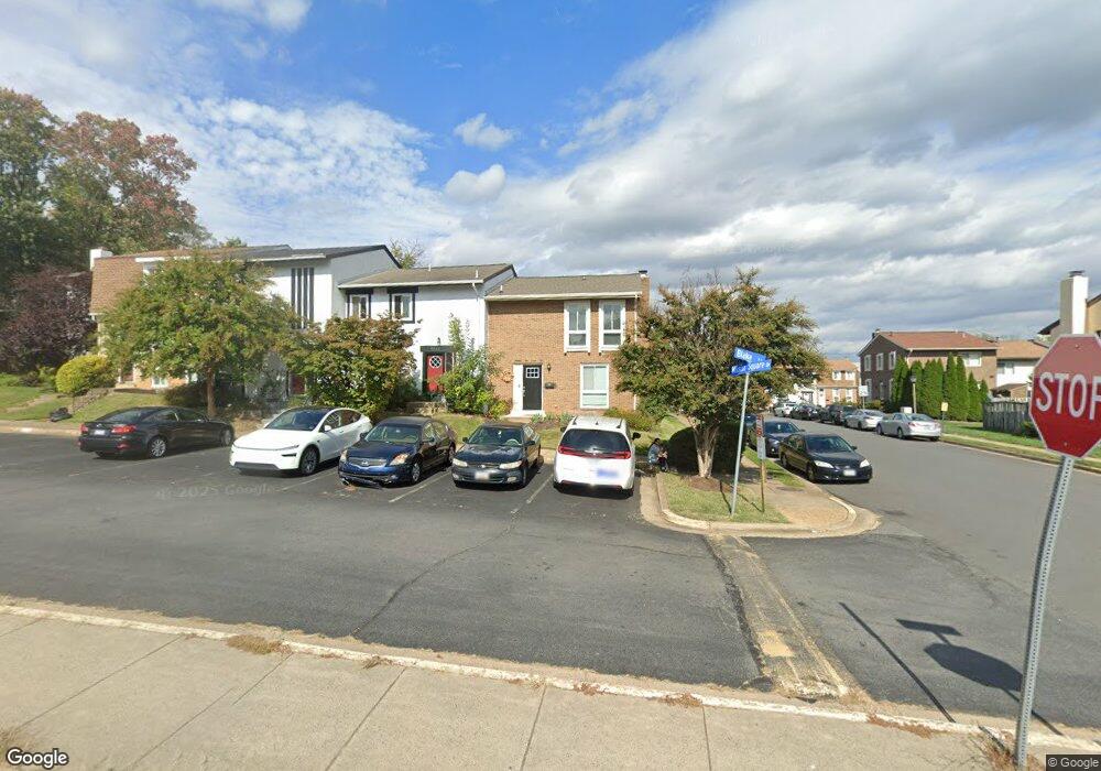 9544 Blake Ln, Fairfax, VA 22031 - photo 1