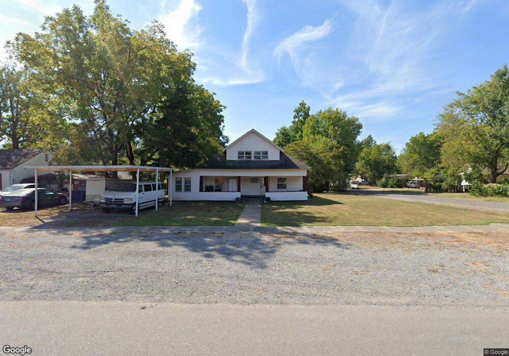 402 SE 2nd St, Pryor, OK 74361 - photo 1