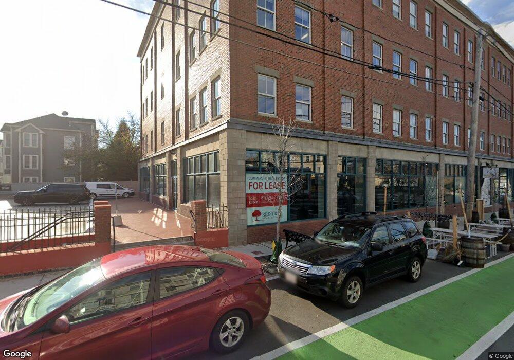 116 Beacon St unit Front, Somerville, MA 02143 - photo 1