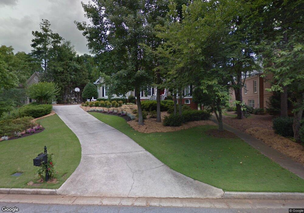 425 Whispering Wind Ln, Alpharetta, GA 30022 - photo 1