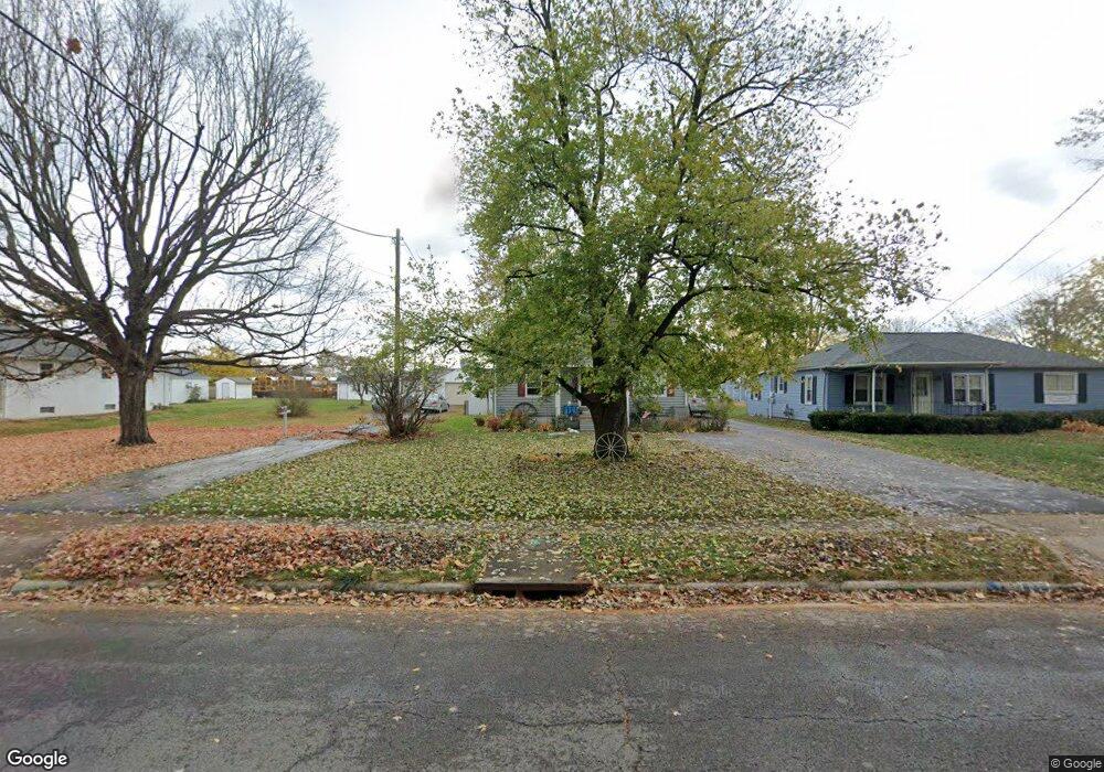 638 Beechwood Rd, Columbus, OH 43213 - photo 1