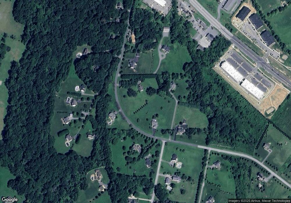 5691 Rhonda Rd, Sykesville, MD 21784 - photo 1