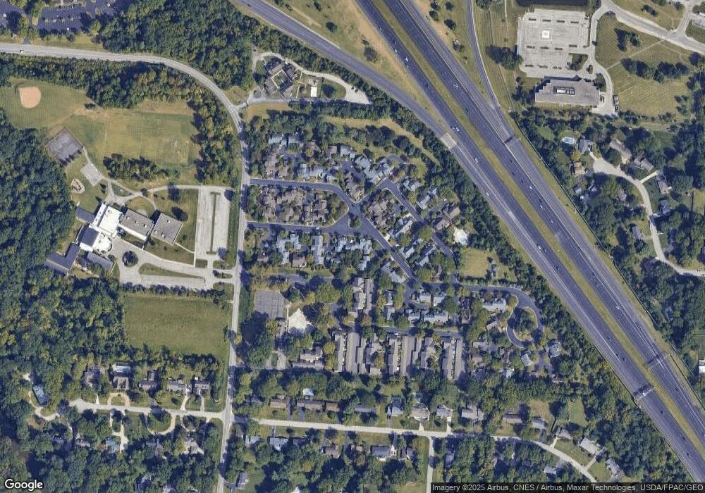 5713 Notre Dame Place unit 10, Columbus, OH 43213 - photo 1