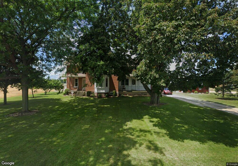 4834 S Reese Rd, Frankenmuth, MI 48734 - photo 1